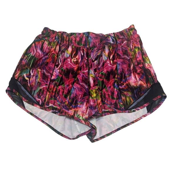 Lululemon Hotty Hot Low Rise Short 4" Hyper Flow Pink Multi / Black - Picture 2 of 7
